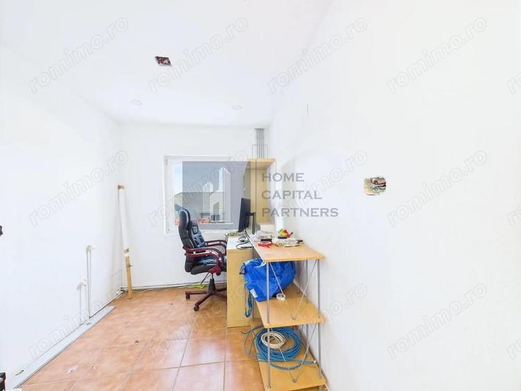 Vanzare casa P+M, 7 camere, 4 dormitoare, 4 bai, garaj 3 autoturisme - 1