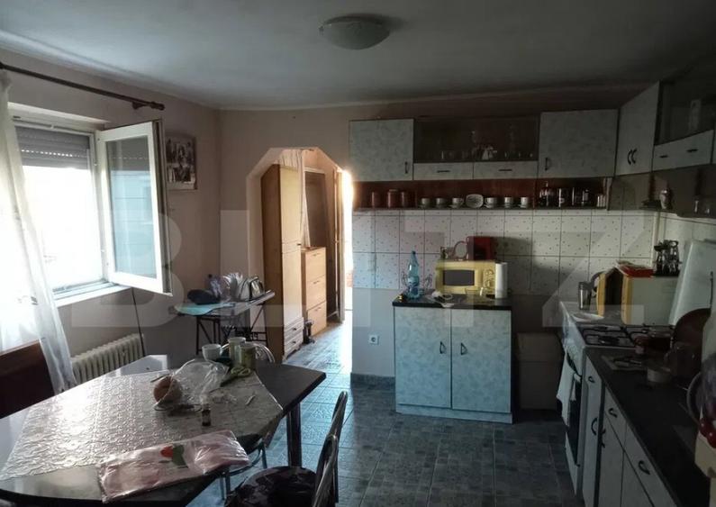 Casa de vanzare, 3 camere, 92 mp, zona Baritiu - 13