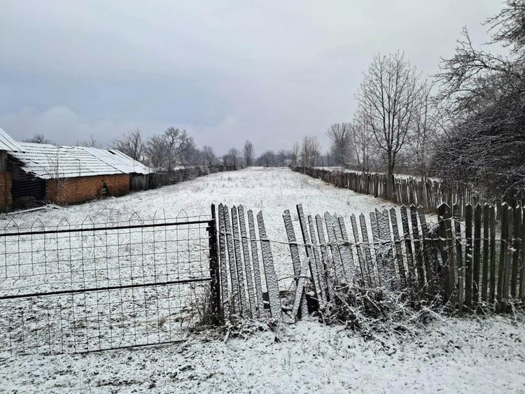 TEREN INTRAVILAN POLOVRAGI - 4