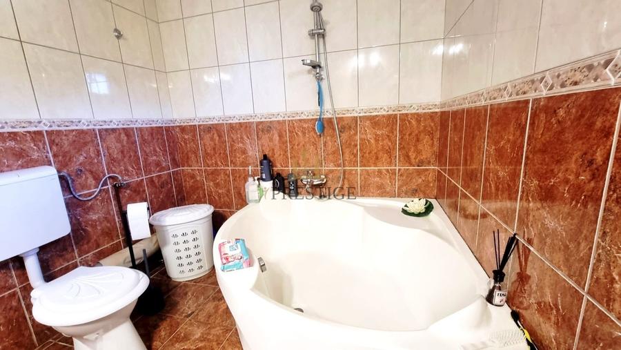 Casă de vânzare – Turnișor, str. Eduard Albert Bieltz | 2 apartamente - 7