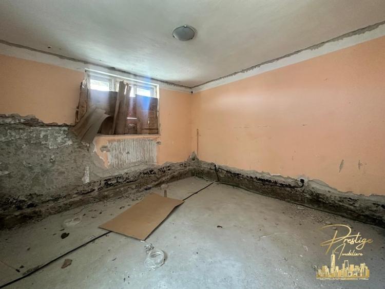 Casa renovabila cu teren generos de 700 mp in zona Garii - Oradea - 14