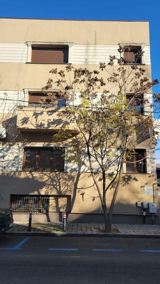 Birou, clinica sau sediu reprezentanta - 1