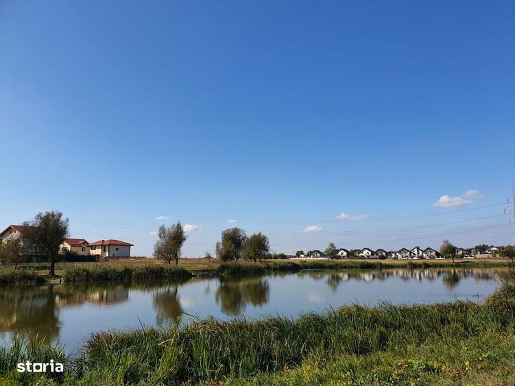 Loturi de teren cu acces din Bulevardul Principal - 3