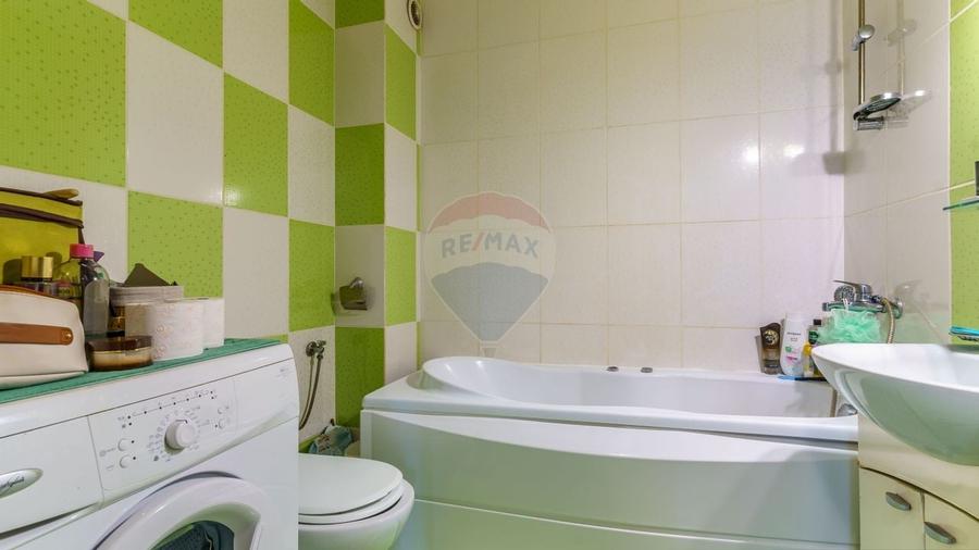 Apartament 2 camere, balcon 7 mp, parcare,  Comision 0% - 9