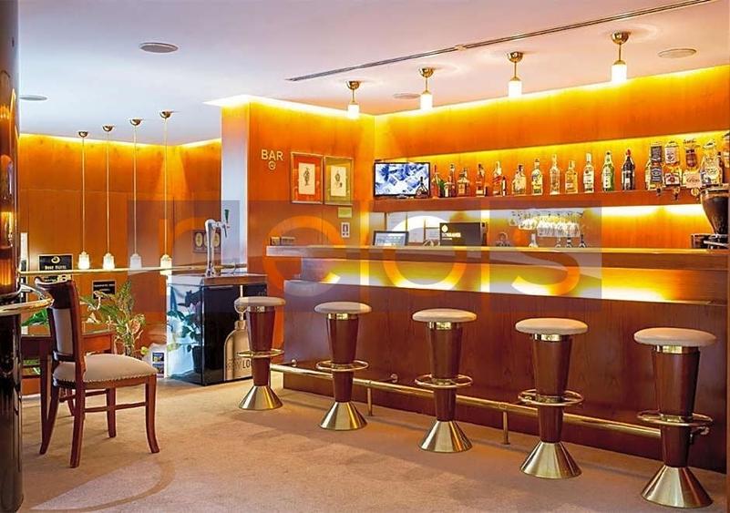 INCHIRIERE RESTAURANT ISU PIATA ROMANA ULTRACENTRAL VIZIBILITATE MARE - 1