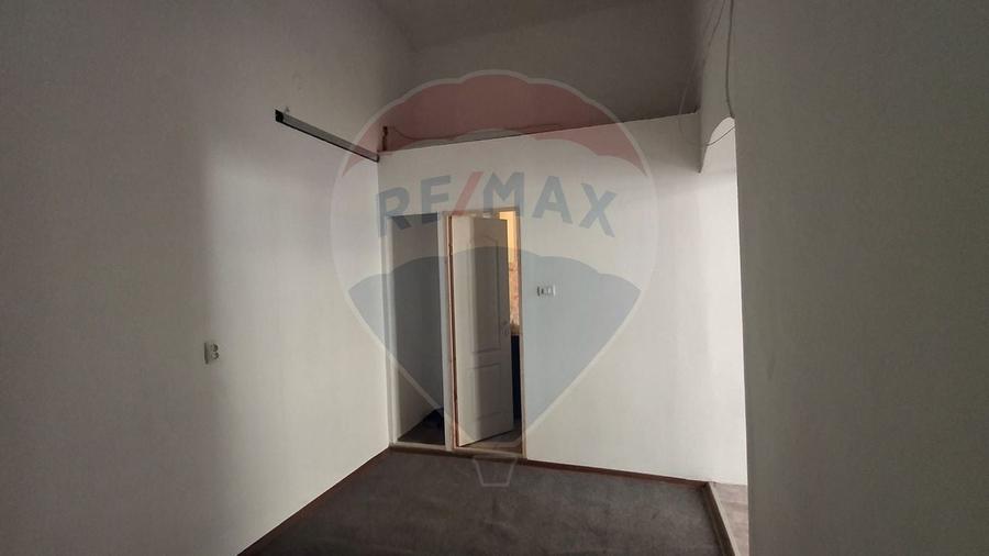 Spațiu comercial de închiriat central pentru afaceri mici, Mărășești 7 - 5