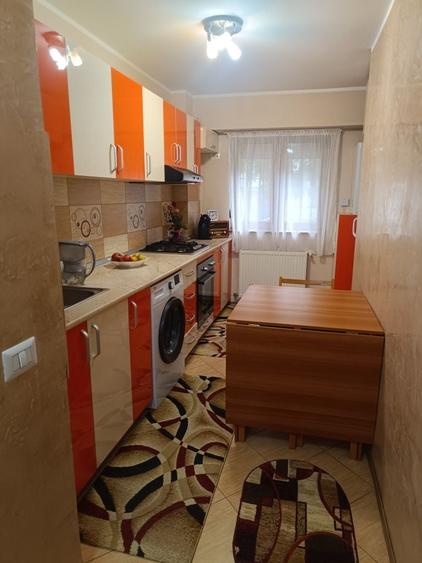 Apartament cu 2 camere decomandat în Siderurgiștilor