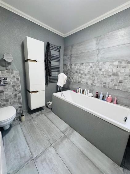 Casă individuală cu 3 camere decomandat cu Canalizare în Sântandrei