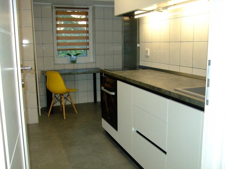 Apartament cu 2 camere decomandat în Barbu Văcărescu
