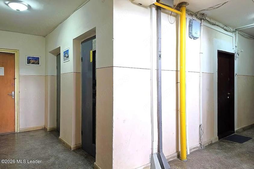Apartament cu 4 camere semidecomandat în Drumul Taberei