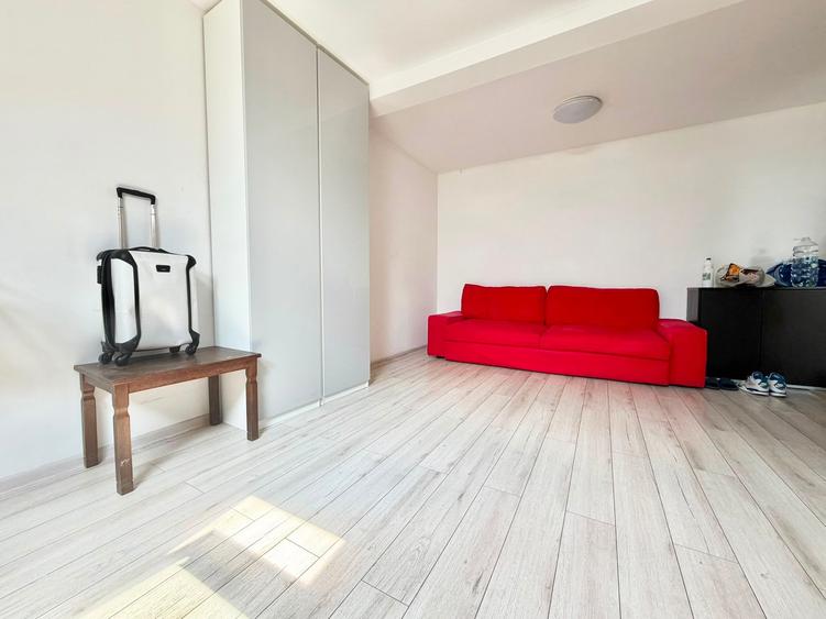 Apartament cu 2 camere semidecomandat în Chiajna