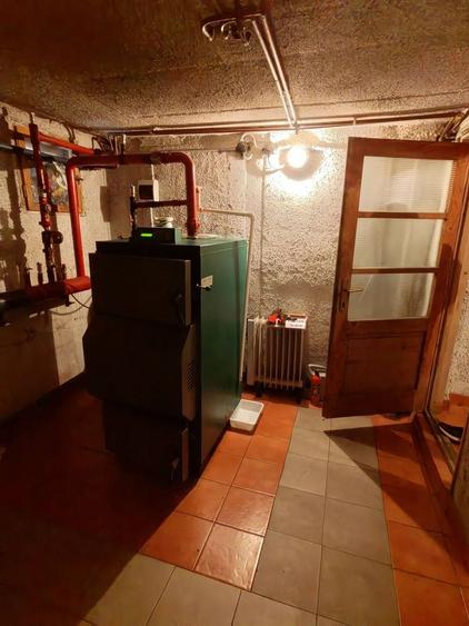 Casă individuală cu 4 camere cu Canalizare în Vâlcele