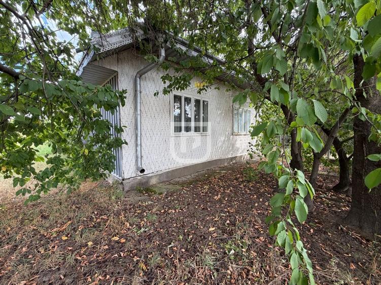 Casă individuală cu 3 camere cu Canalizare în Băișești