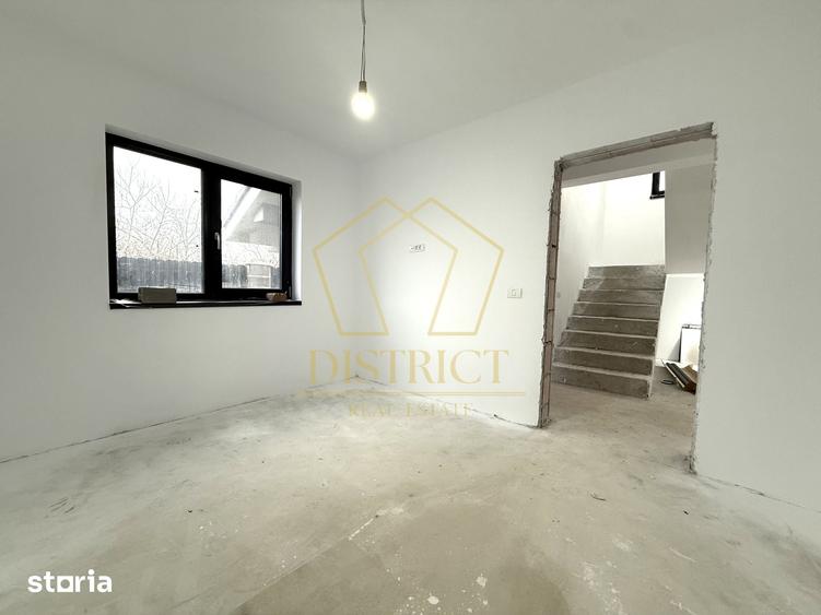 Duplex despartit prin camera tehnica cu 4 camere | Giroc - 9
