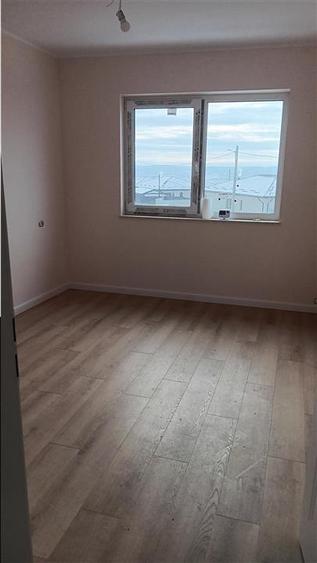 Casă cu 4 camere cu Teren 106 Mp în Valea Lupului