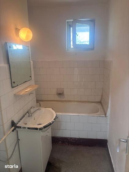 De vanzare apartament 2 camere Cartier Hipodrom - 4