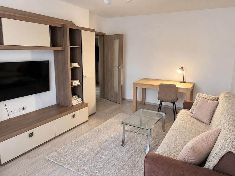 Apartament cu 2 camere decomandat în Criș
