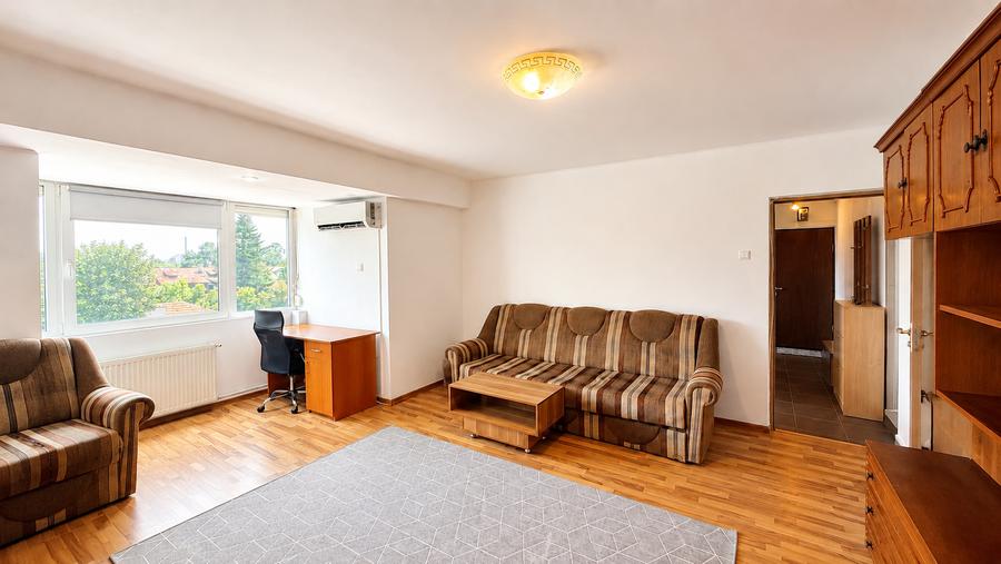Apartament cu 2 camere semidecomandat în Eroii Revoluției