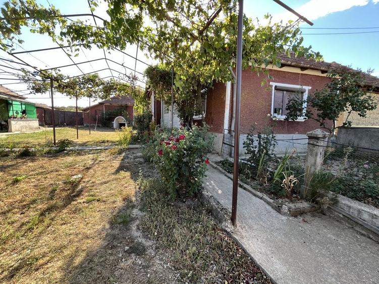 Casă cu 3 camere în Borumlaca