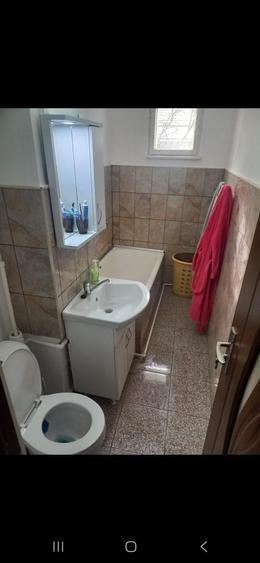 Apartament cu 2 camere decomandat în Sârbi