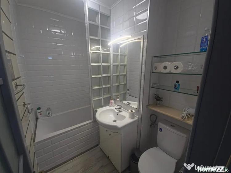 Apartament cu 2 camere decomandat în CET