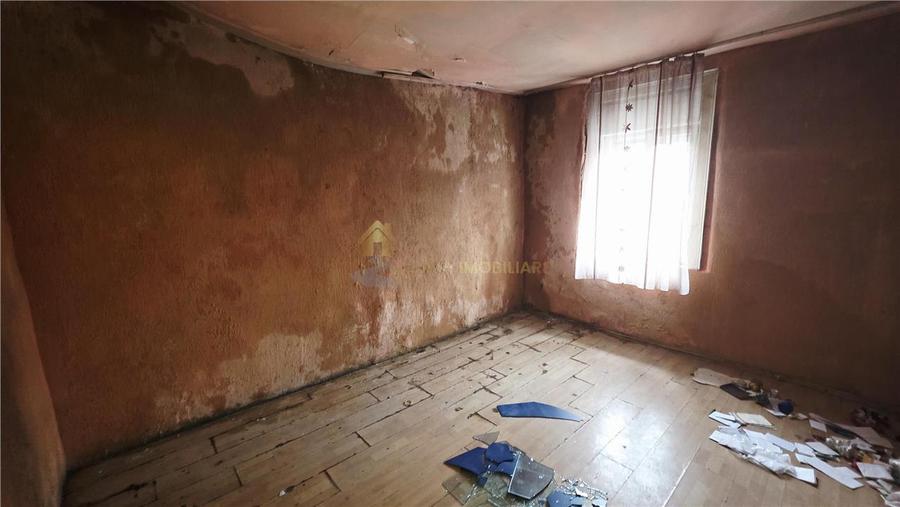 Casă individuală cu 4 camere cu Teren 1839 Mp în Aiton