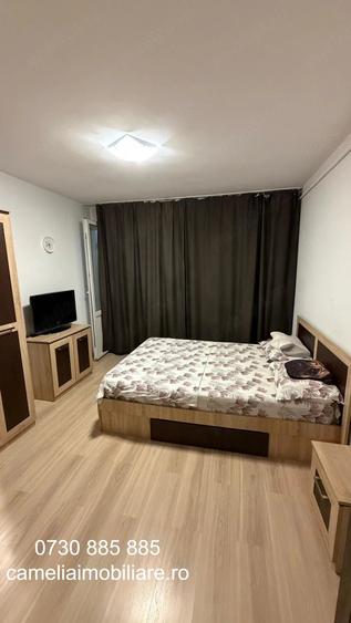 Apartament cu 3 camere semidecomandat în Mărășești
