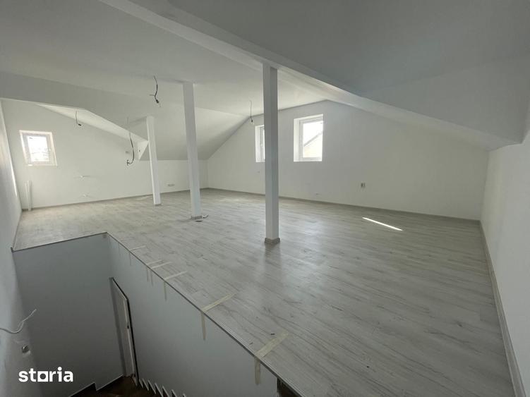 Casă cu 3 camere cu Teren 250 Mp în Central