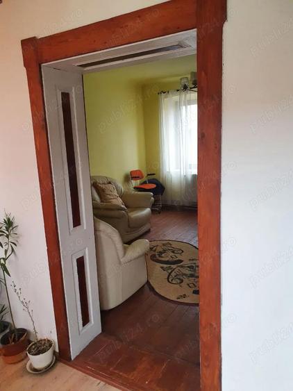 Casa si teren de vanzare - 10