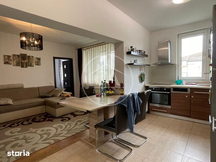 Apartament cu 3 camere decomandat în Decebal