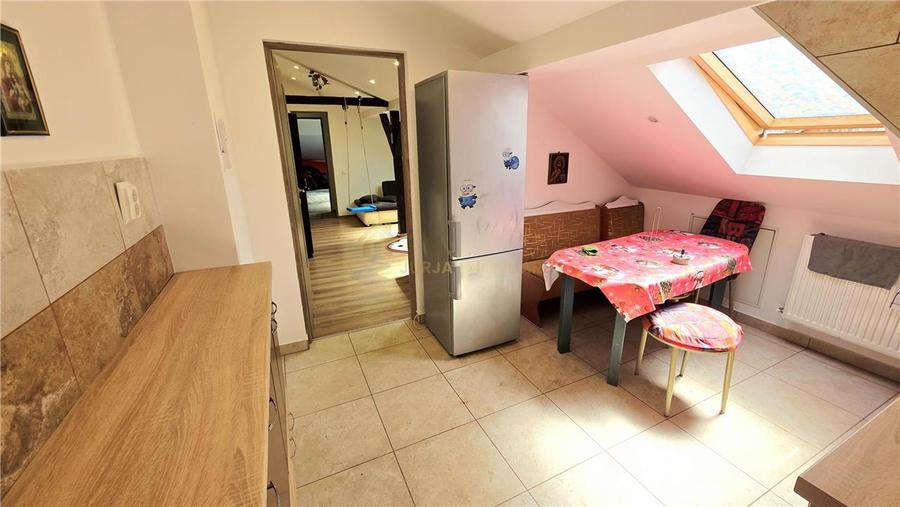 CASA 5 CAMERE 145 MP TEREN 660 MP DAMBUL ROTUND - 19