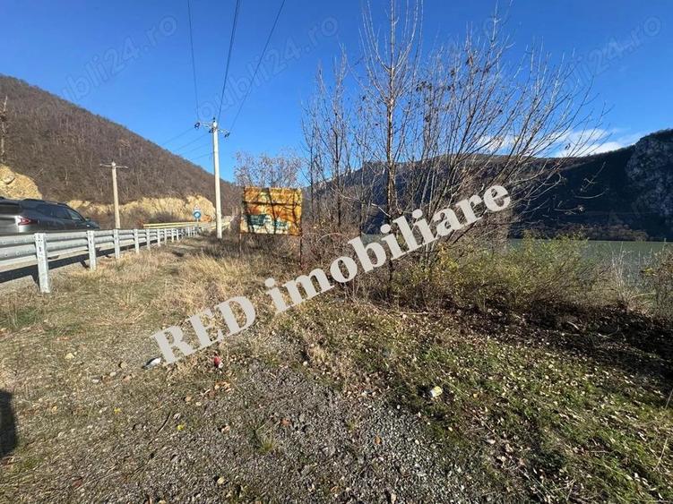 RED Imobiliare Teren intravilan in Dubova, Clisura Dunarii Deschidere la Dunare - 4