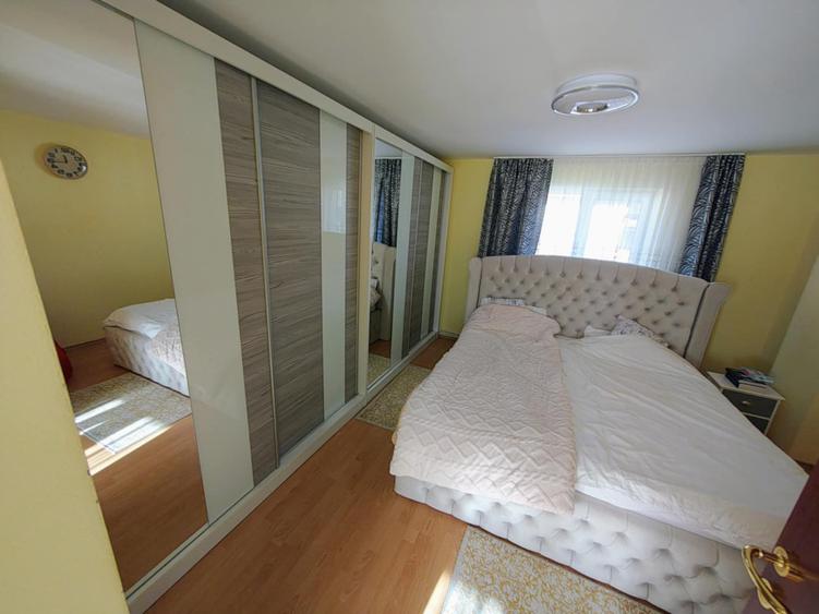 Duplex cu 4 camere cu Canalizare în Cuzăplac