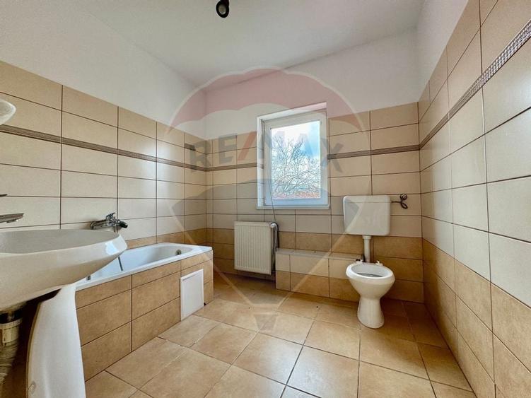 Casă / Vilă cu 7 camere de vânzare în zona Elisabetin - 13