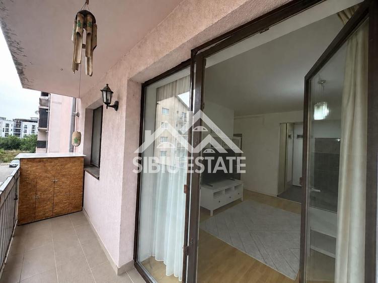 Apartament cu 3 camere decomandat, mobilat în Turnișor