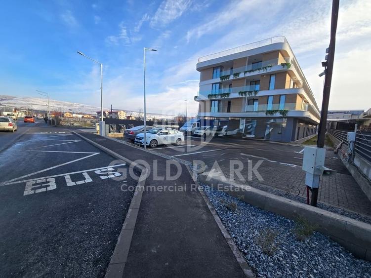 Spatiu Comercial - Floresti/Eroilor - Vitrina / TRAFIC PIETONAL - 11