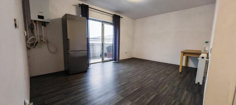 OPORTUMITATE ! APARTAMENT cu suprafata totala de 80 mp - 2