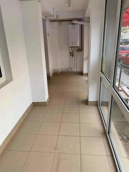 Vanzare aprtament cu 4 camere- IC Frimu -93,4 mp-spatiu comercial , cu potential rezidential - 4