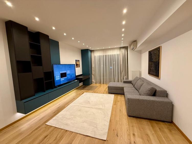 Apartament cu 2 camere decomandat în Aviației