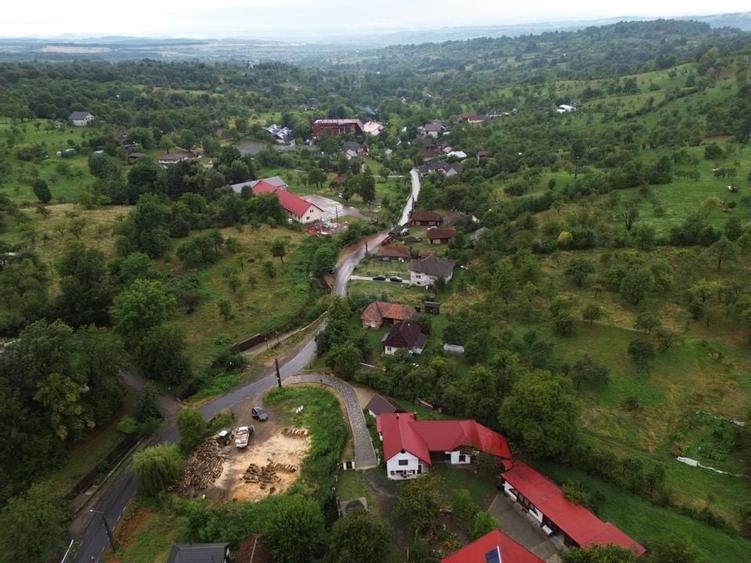 De vânzare casă din caramida cu teren – zonă Pensiunea Secret Garden - 5