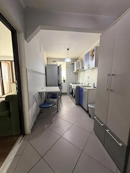 Inchiriez apartament 2 camere - 1