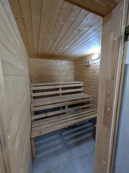 Casă de vânzare  - 15