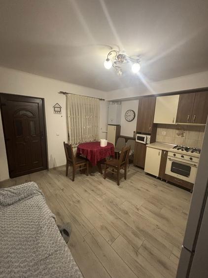 Inchiriez ap 2 camere - 4