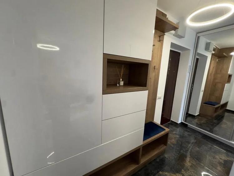 Garsonieră decomandată, mobilată în Podu Roș - 6