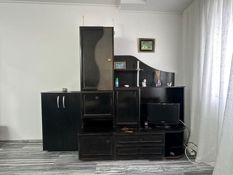 Garsoniera de inchiriat/spatiu comercial - 5