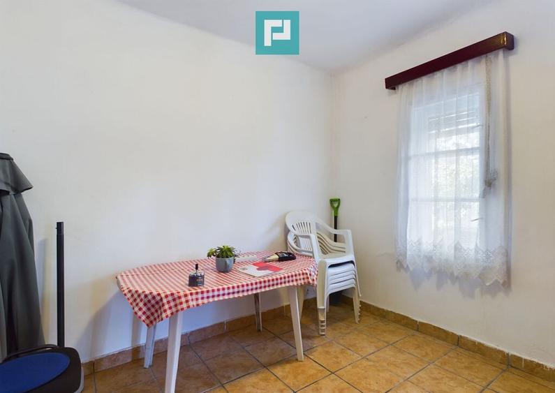 Casa cu 4 camere de vanzare in Sega - 2