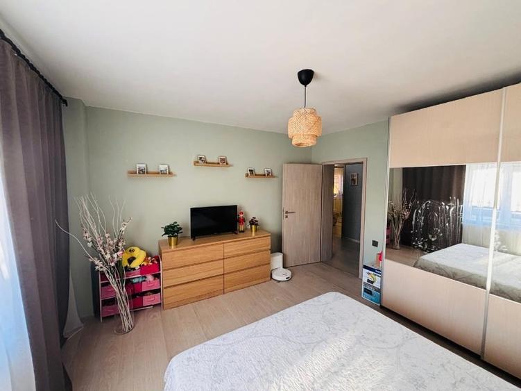 Casă de vânzare P+M, 174 mp construiți, teren 691 mp - 4