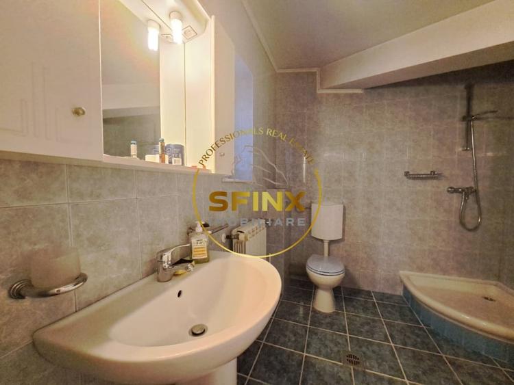 Casa 7 camere, singur curte, Regie - 16