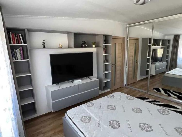 Inchiriez apartament 2 camere decomandat, luminos, parcare cu CF, langa Penny - Floresti, str. Porii - 4