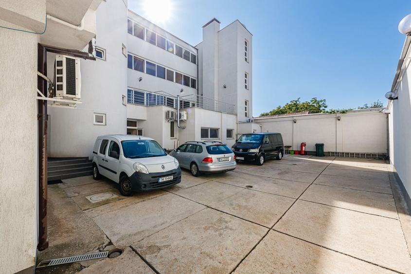 De inchiriat cladire destinatii multiple - centru Timisoara - 14